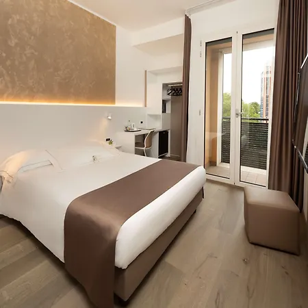 Hotel Western Biri Padwa