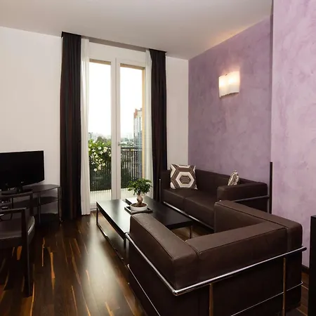 Western Biri Отель