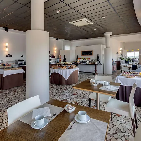 Western Biri 4* Padua