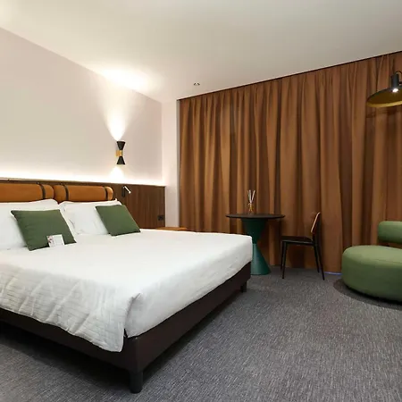 Western Biri Hotel Padua