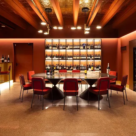 Szálloda Western Biri 4*