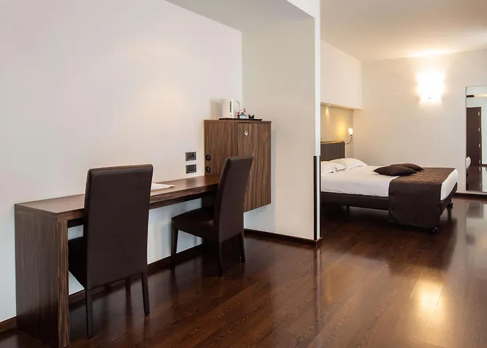 Hotel Western Biri